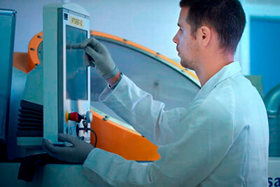 instalaciones-laboratorios-essilor-microsoft-dynamics-caso-de-exito-aitana